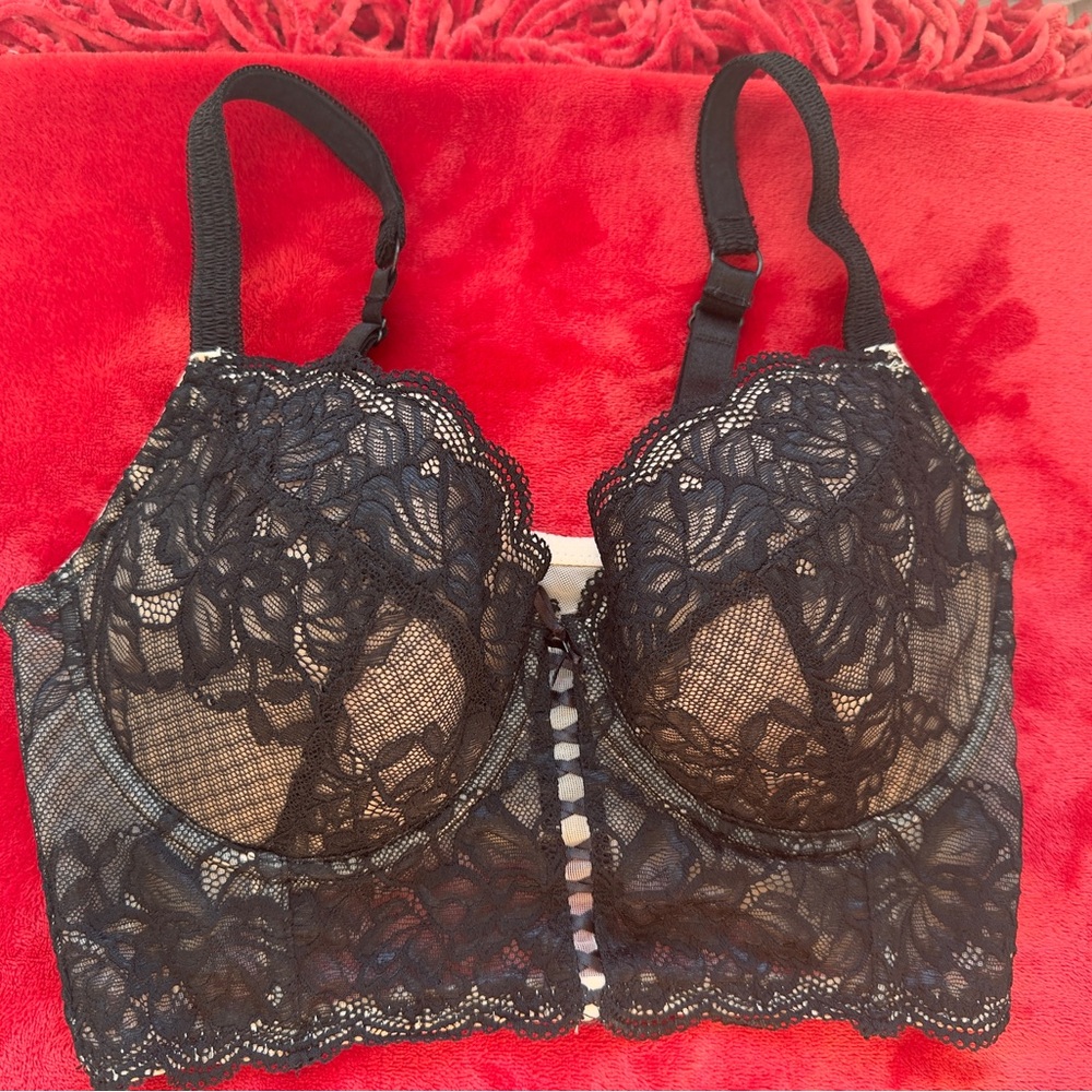 Frederick's of Hollywood Black and Cream Lingerie